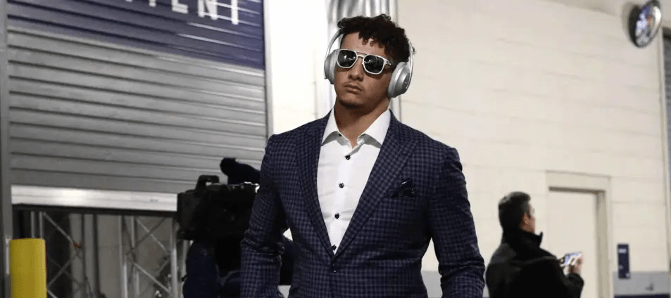 Patrick Mahomes Haircut Gallery