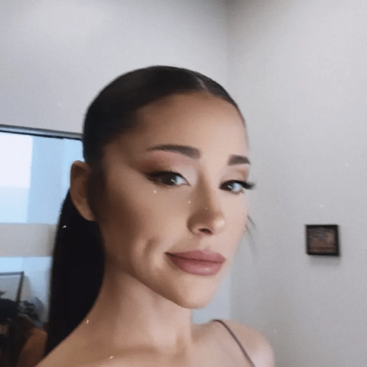 Ariana Grande haircut gallery