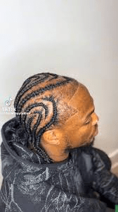 Derrick Henry haircut gallery