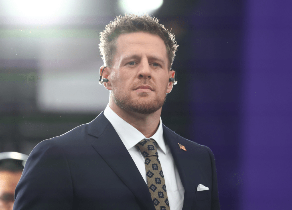 JJ Watt haircut gallery