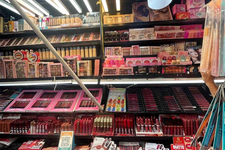 Fashion Street Pune: Ultimate Style & Shopping Guide