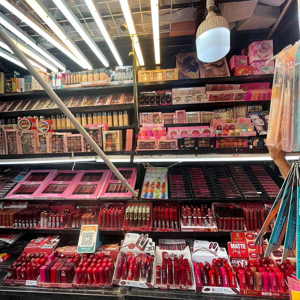 Fashion Street Pune: Ultimate Style & Shopping Guide